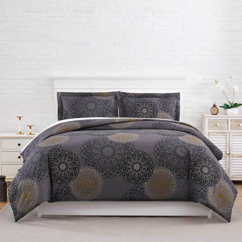 Midnight Floral Microfiber 3 Piece Comforter Set, King Comforter + 2 Shams, Blue