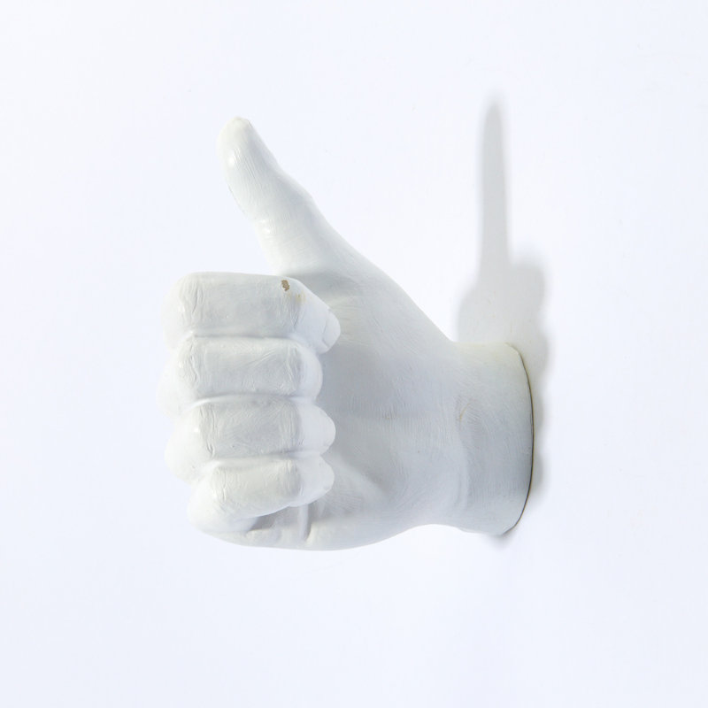 Support mural blanc avec pouce levé - 6,5 po de long