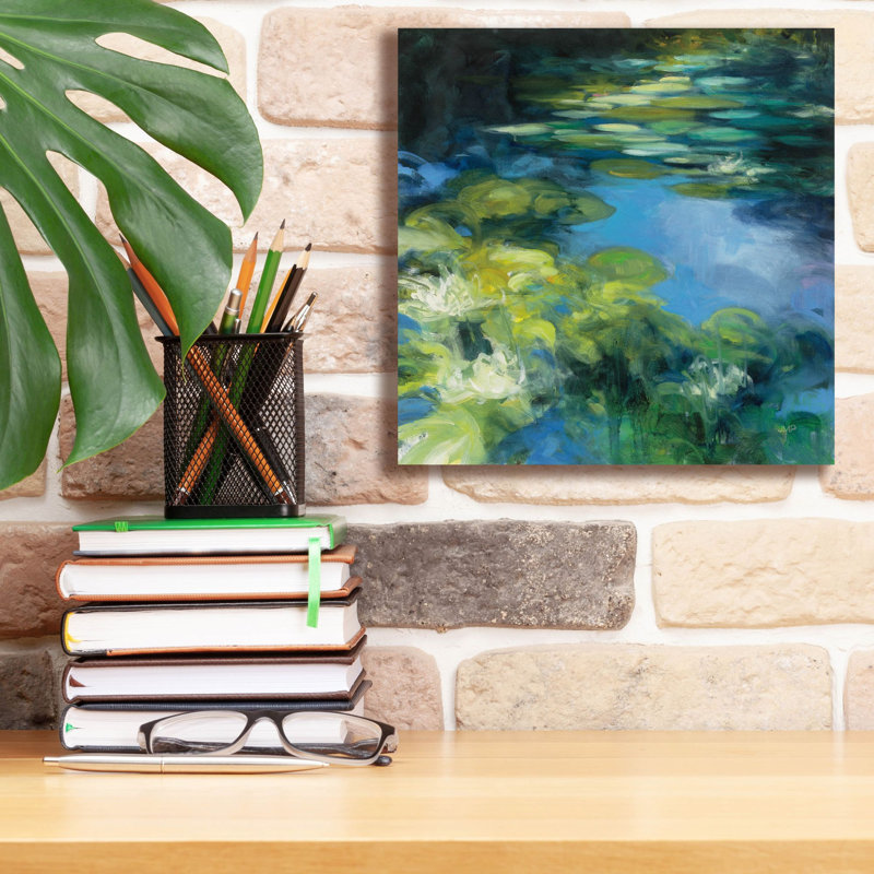 «Water Lilies 2» par Julia Purinton, art mural sur toile, H 12 po x l 12 po x P 0,75 po