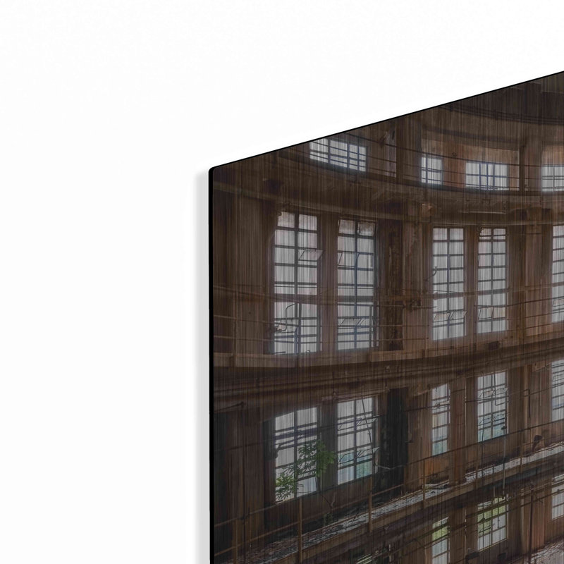 «Industrial Tower» par Roman Robroek, H 24 po x l 36 po