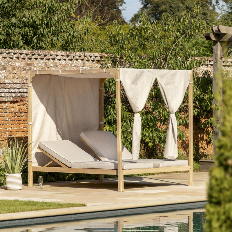 Casandra Long Double Ammos Daybed With Cushions