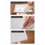 Bureau de chevet au-dessus du lit-403115146-403115188
