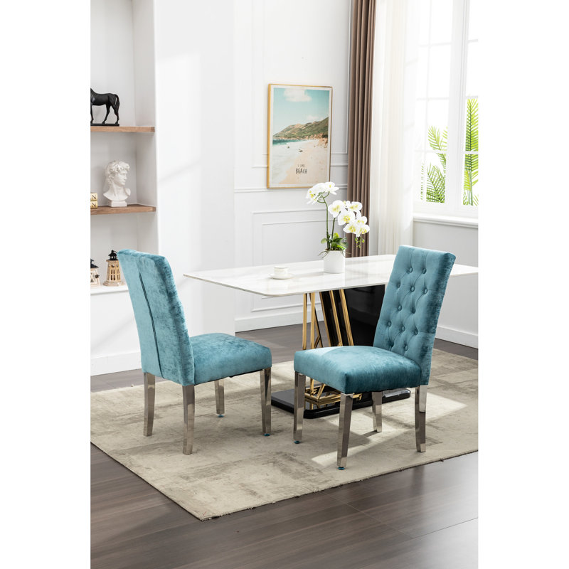 De 2 chaises de salle à manger rembourrées en chenille bleu uni avec dossier en peau de mouton et ressorts en forme de S