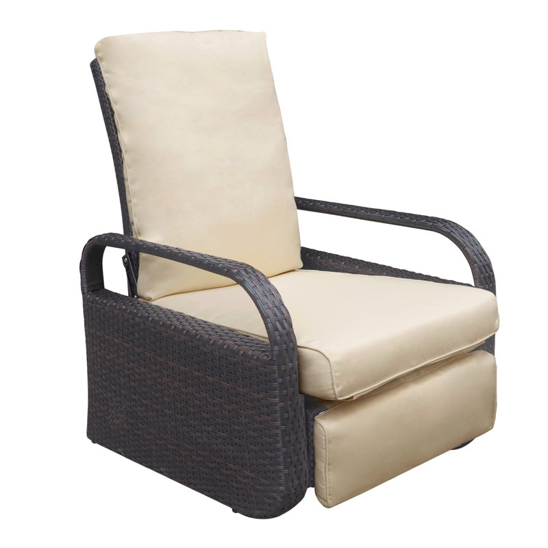 Gesuino Wicker Outdoor Lounge Chair, Brown, Khaki