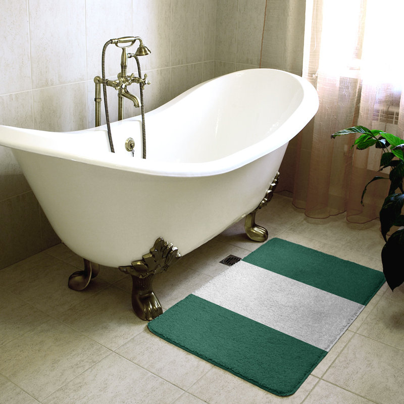 Tapis pour salle de bain Tennessee, l 17 po x L 24 po, Pin / blanc