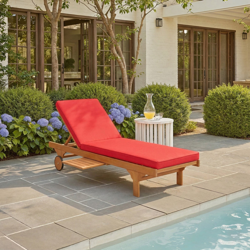 Chaise longue simple inclinable en eucalyptus avec coussins 78,70 po Jivera, Rouge, Naturel