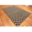 Tapis asiatique moderne à motif de carreaux unique en son genre