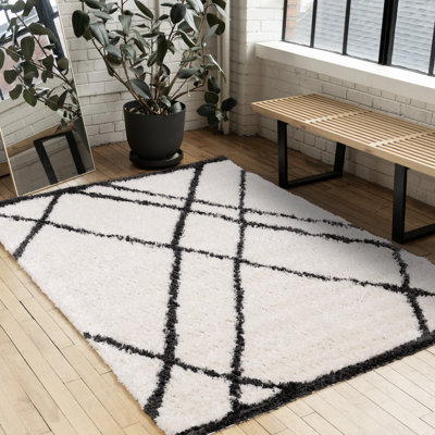 Tapis à motif de treillis abstrait gris anthracite Botelho