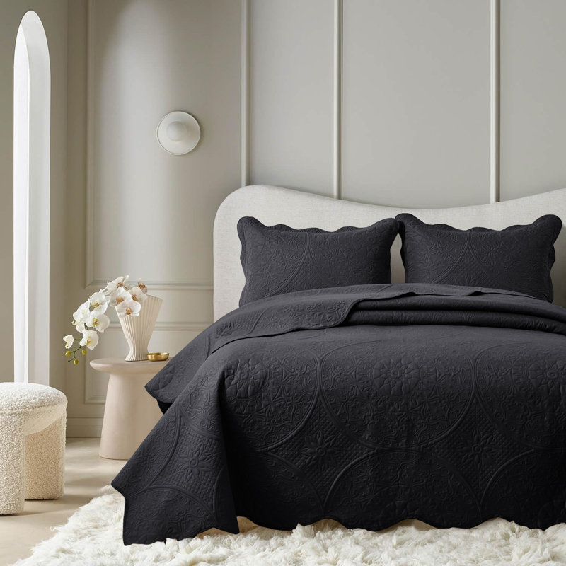 Elegant Floral Embossed Bedspread Set With Pillow Shams – Lightweight Quilted Bedding, Machine Washable, Black