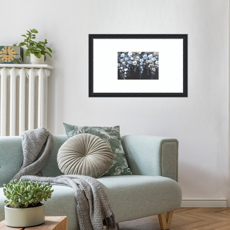 «Hanging Blossoms in Tranquil Night» par Hannah Dawson, reproduction d'art encadrée sur bois, 17 x 26, Noir Bethany