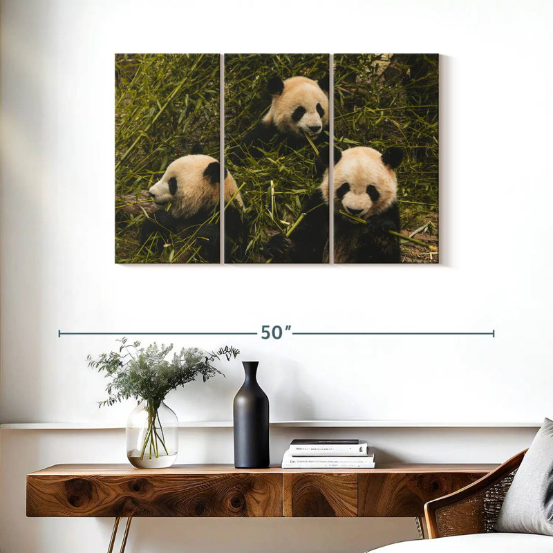 Trois Pandas affamés, H 24 po x l 38 po