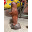 Statue de castor debout grandeur nature