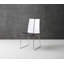Ensemble de deux chaises d'appoint de salle à manger rembourrées en similicuir noir et argent-1502979519