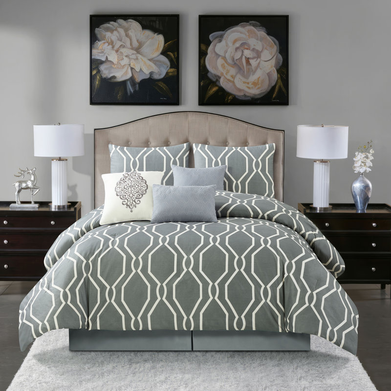 Arlet 7 Piece Geometric Bedding, King Comforter + 6 Additional Pieces