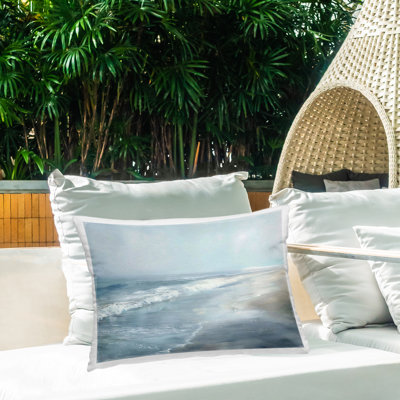 Oreiller imprimé Foggy Faded Coastline, imprimé par LSR Design Studio