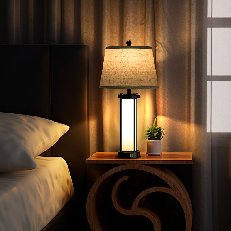 Metal USB Table Lamp
