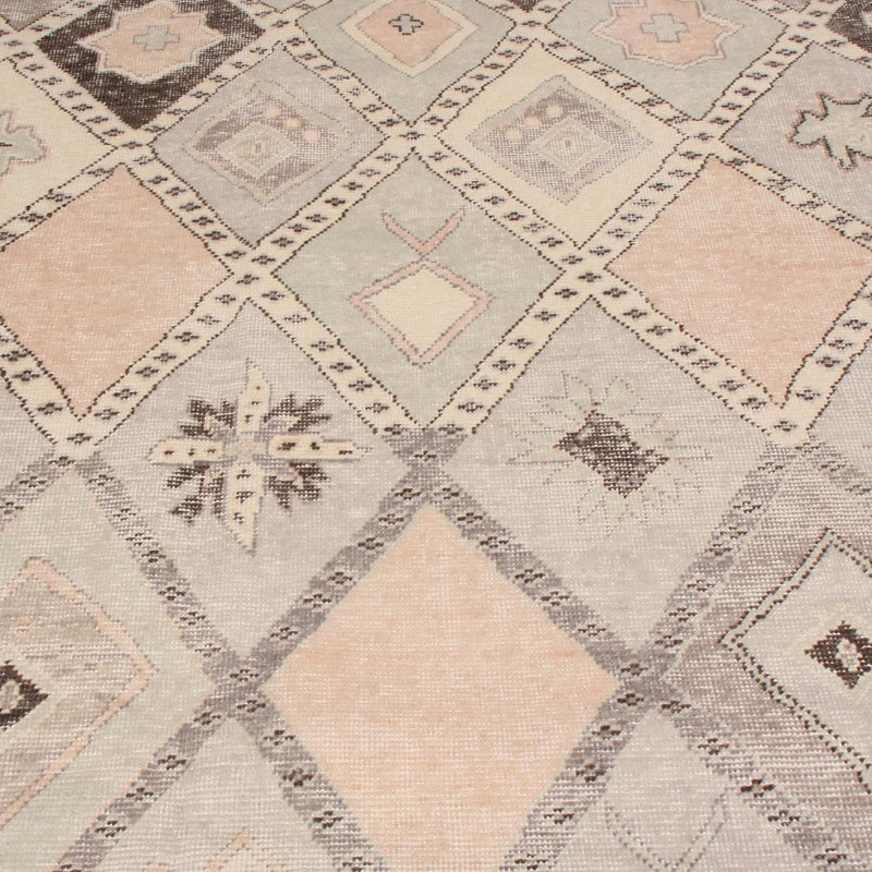 Distressed Homage Hand Knotted Wool Area Rug, Rectangle 6' x 9'