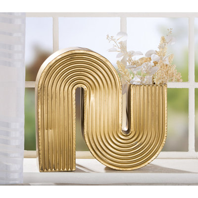 Patoma Metal Table Vase