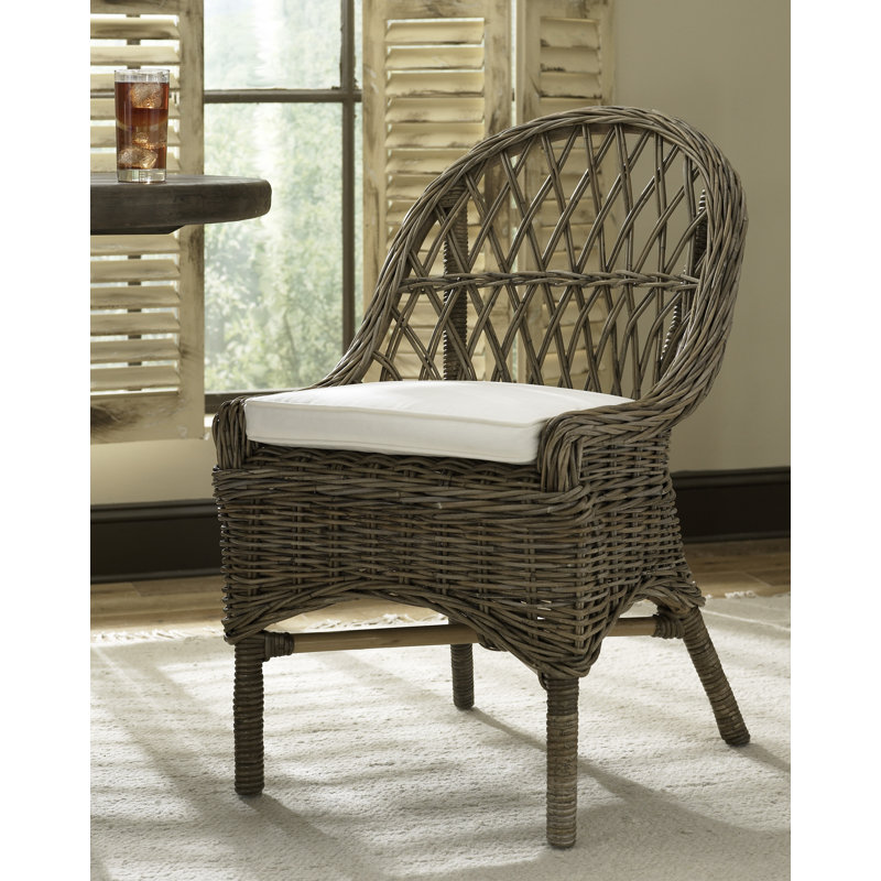 Chaise Dannalee