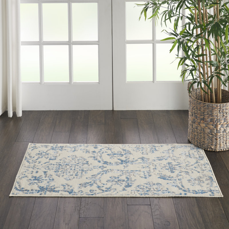 Rosemead Damask Indoor Rug, Rectangle 2' x 4'