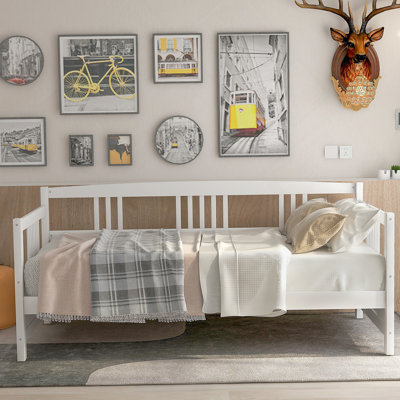 Daybed With Support Legs