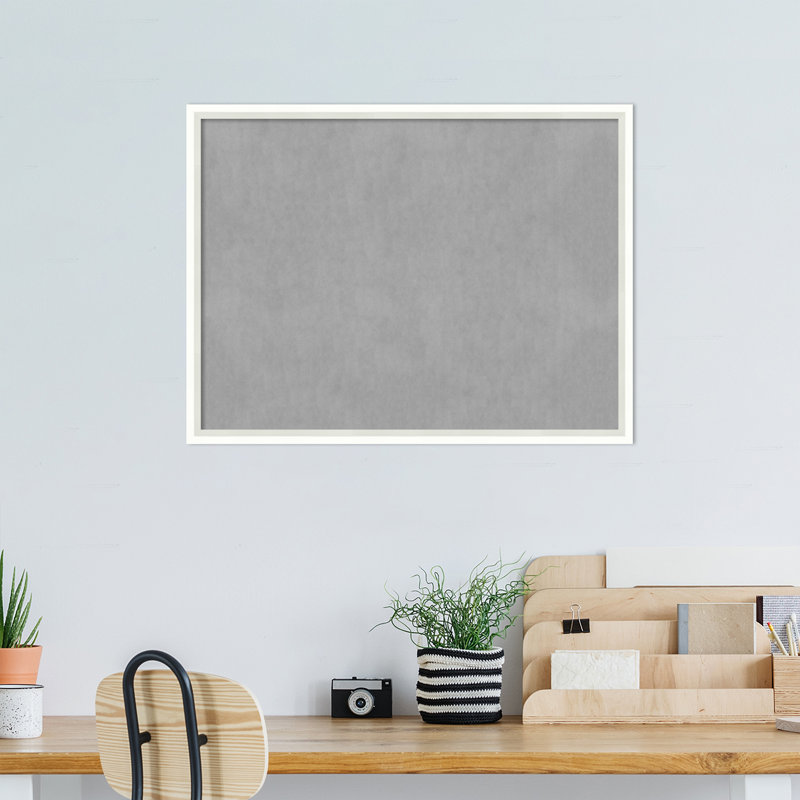 Tableau magnétique encadré blanc Lucie, H 19 po x l 25 po