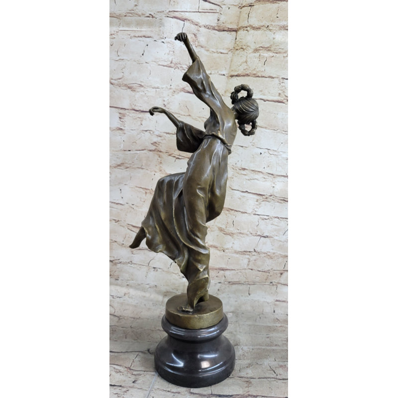 Figurines et sculptures Mitcheal