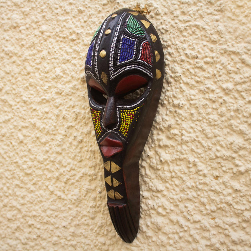Décoration murale Kimoni et masque africain en bois