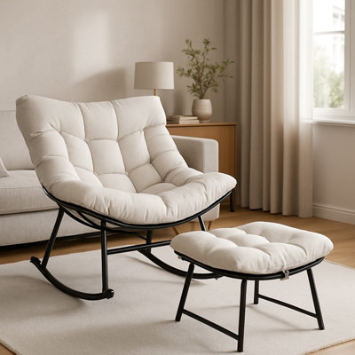 Chaise berçante d'extérieur blanche en forme d'œuf en rotin avec repose-pieds