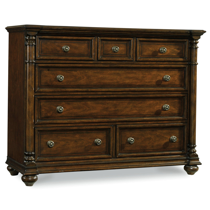 Leesburg 7 - Drawer Dresser