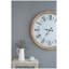 Horloge murale surdimensionnée 32,3 "avec cadre en bois de sapin et chiffres en métal galvanisé Grant