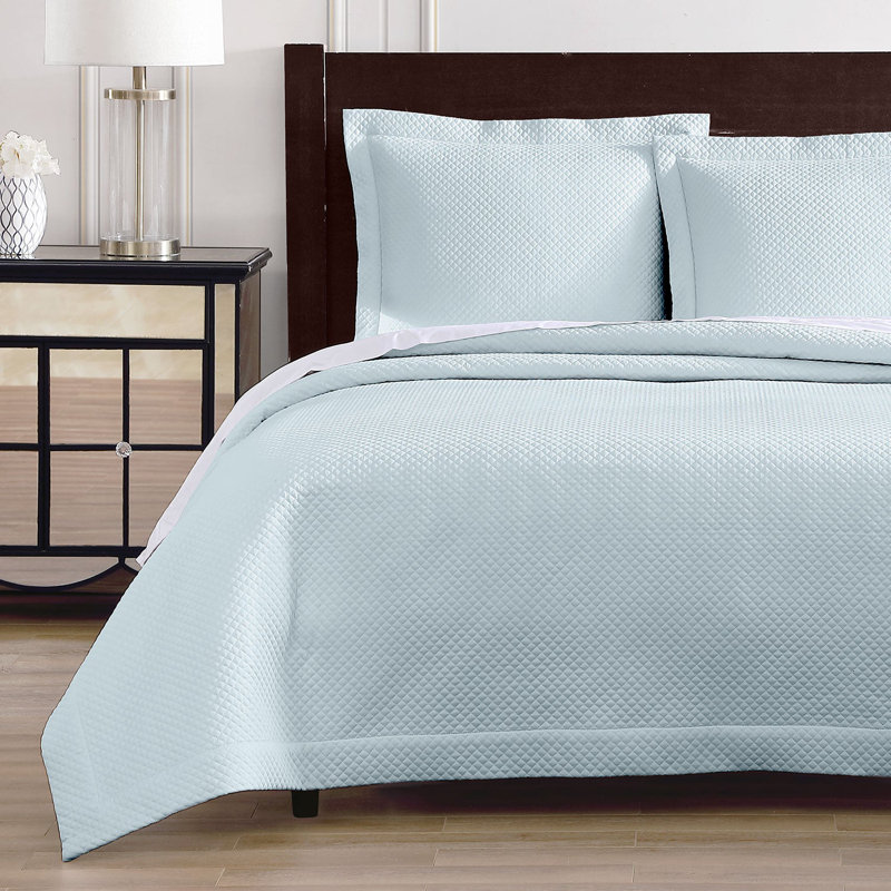 Diamond Quilted Coverlet Set, King Coverlet + 2 King Shams, Ivory