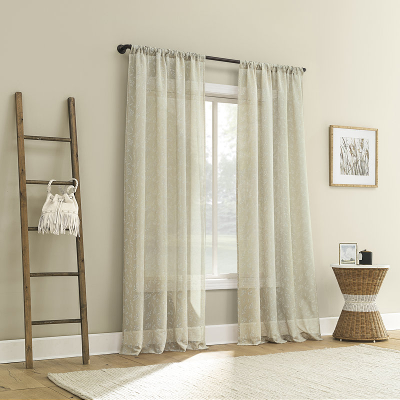 Panneau de rideau transparent avec passe-tringle Briarwood, L 50 po x L 63 po, Beige
