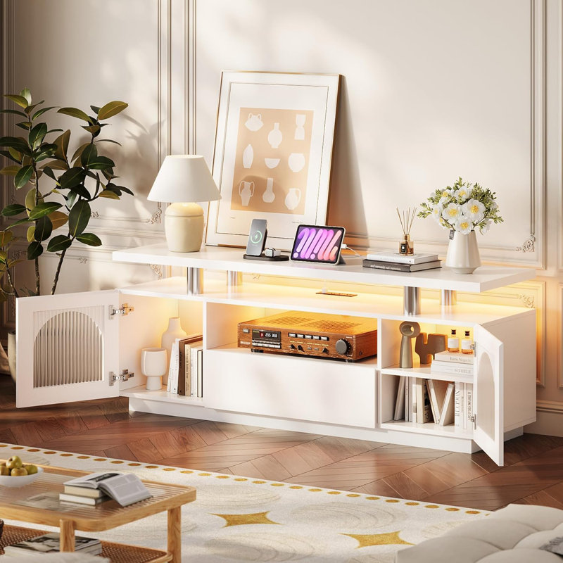 Meuble télé 65 po avec prise de courant et lumières DEL, centre de divertissement