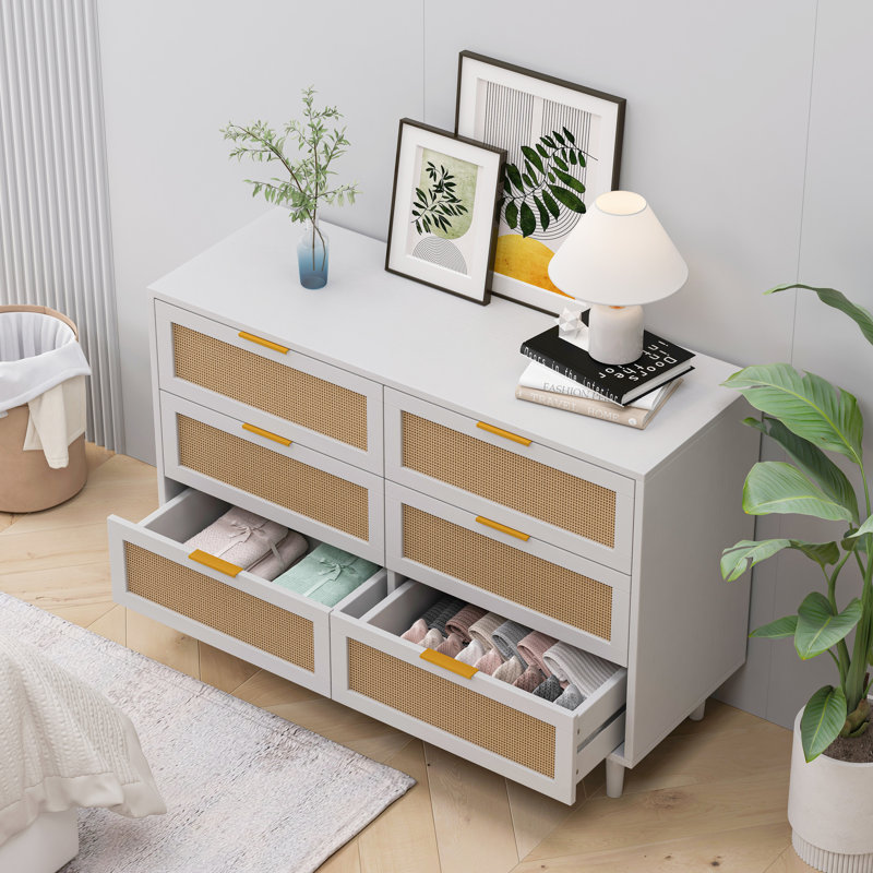 Commode avec 6 tiroirs, 42,54 po, blanc. Pour la chambre à coucher et le salon, option de rangement efficace. Armoire blanche de 6 po. Espace moderne et suffisant