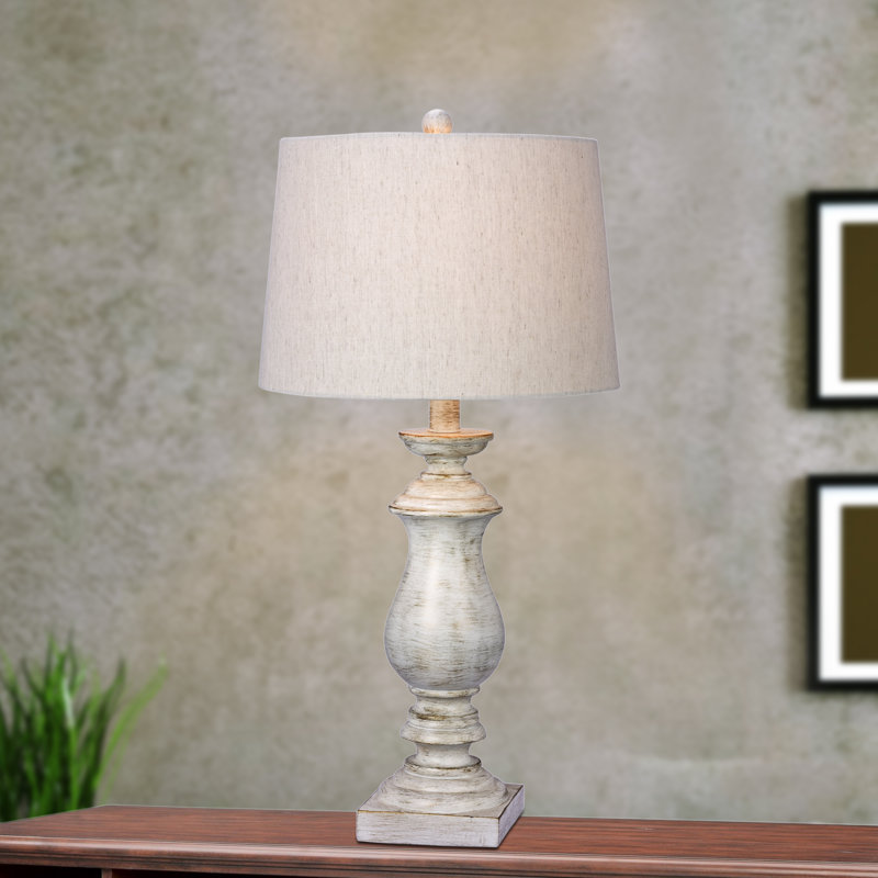 Lampe de table en résine 29,5 po Sela