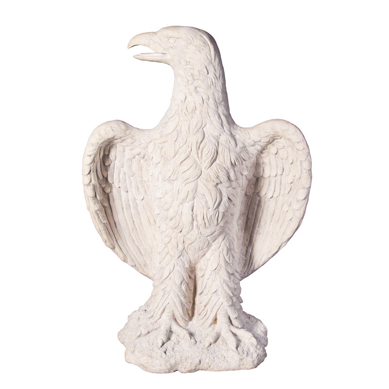 Statue America's Grand-Scale Eagle