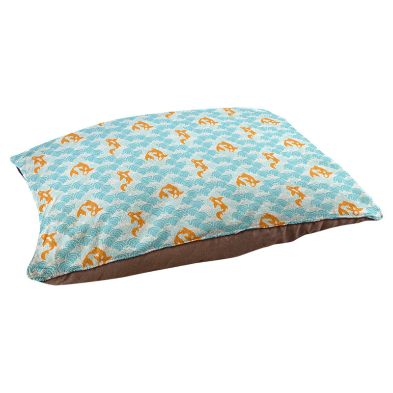 Coussin d’ondulations koi fish Byrge, Très grand (l 52 po x P 17 po x H 42 po), Bleu ciel / jaune