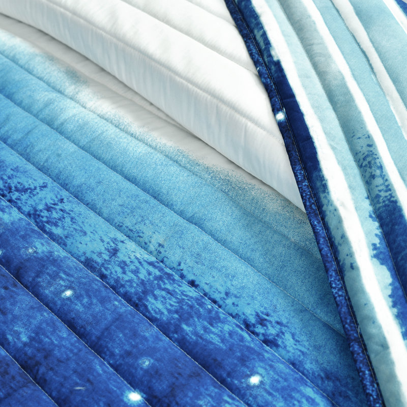 Full White and Blue Microfiber Reversible Quilt Set