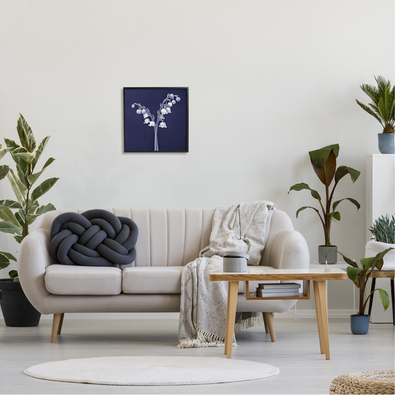 Muguet blanc, H 17 po x l 17 po x P 1,5 po, Giclée encadrée noir minuit