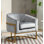 Fauteuil en velours doré