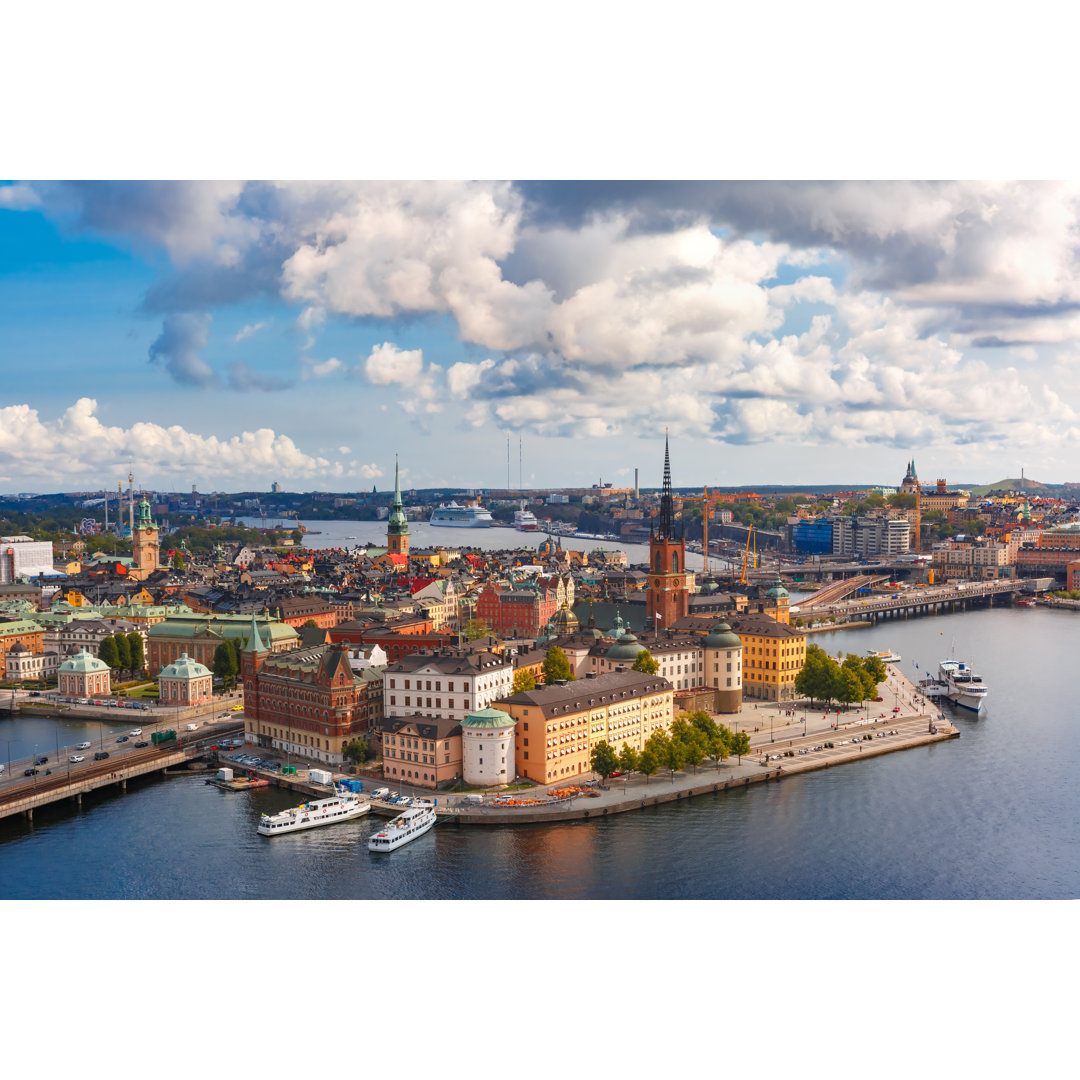 Gamla Stan in Stockholm von KavalenkavaVolha - Leinwandbild im Wickel-Design