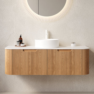 Meuble-lavabo mural 48 po avec lavabo, armoire flottante incurvée avec façade à rayures 3D et vasque en céramique blanche - bois naturel / noyer foncé / noir mat