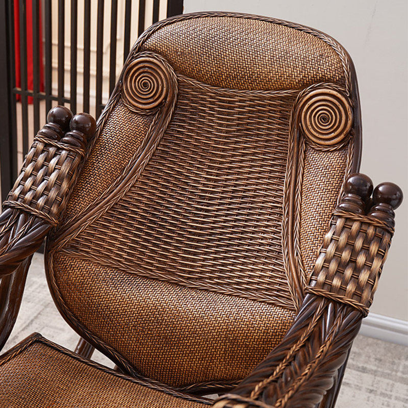 Chaise berçante en rotin naturel naturel