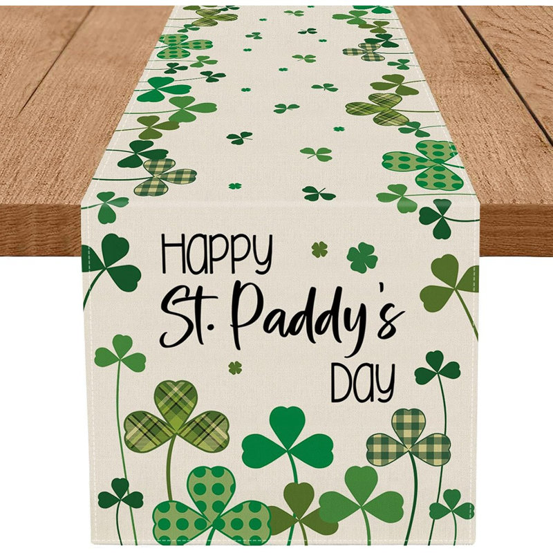 Chemin de table Shamrocks Happy St. Patrick’S Day