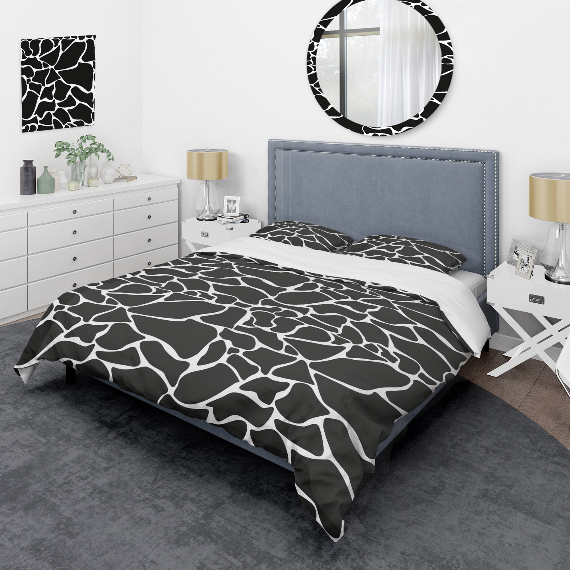 Black & White Bee Print Duvet Cover Set (Double & King) main image 0