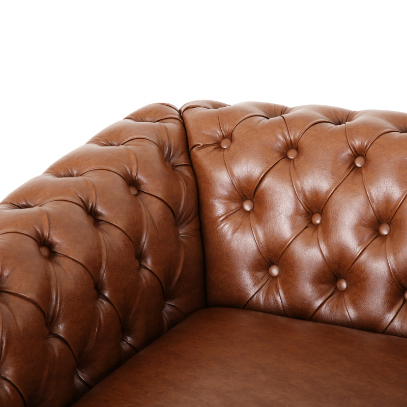 Chaise d'appoint brune avec accents cloutés, inspirée du style éblouissant d'unité centrale, revêtue pour une vie chic