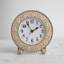 Horloge de table analogique à quartz en bois blanc / brun clair