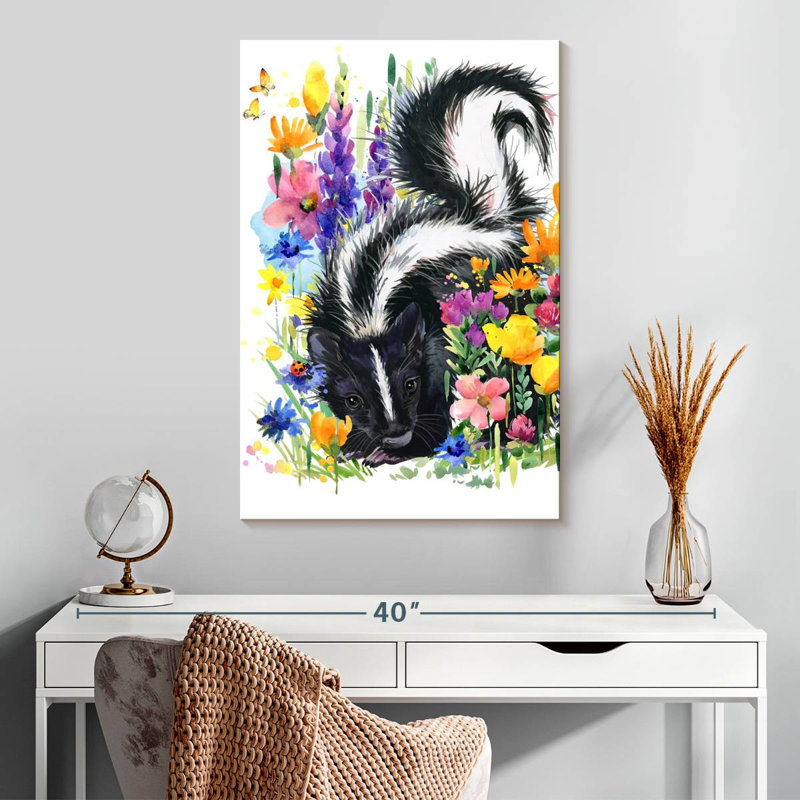 Brampt Floral Skunk, 30" H x 20" W