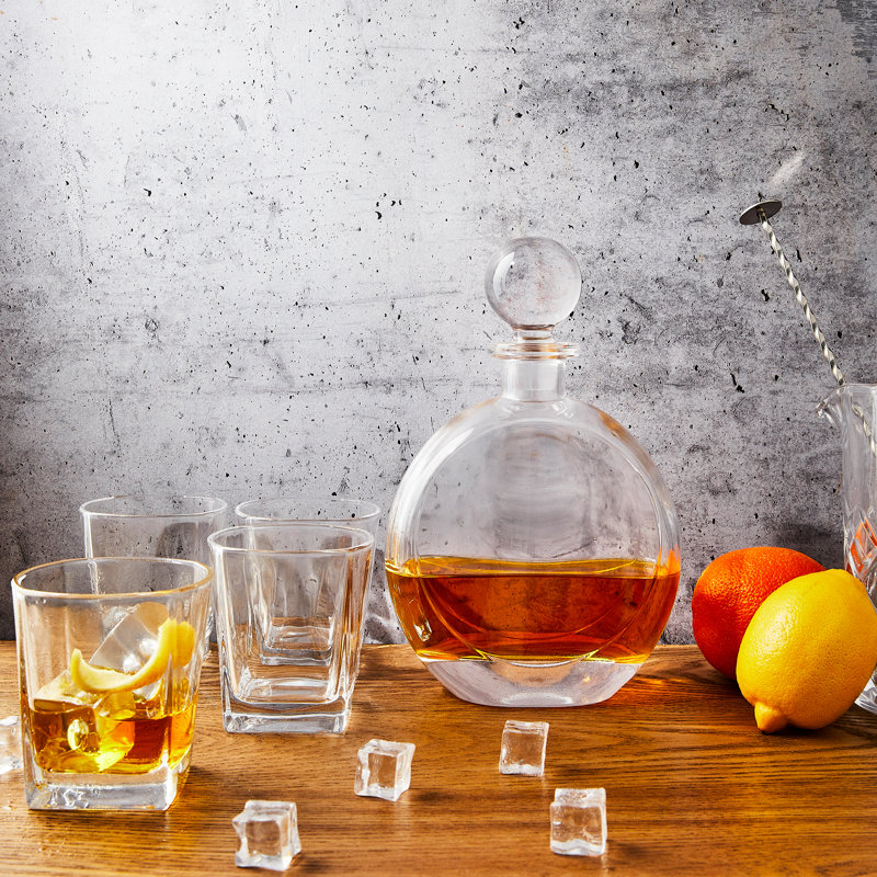 Venice Whiskey Decanter 24 fl. oz.